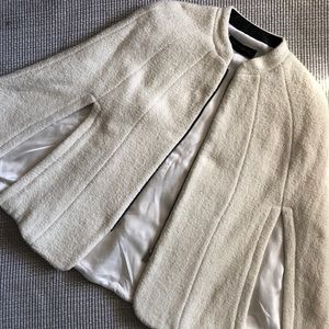ZARA NWOT CREAM CAPE